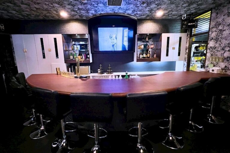 HABIT【SECRET DETOX LOUNGE】
